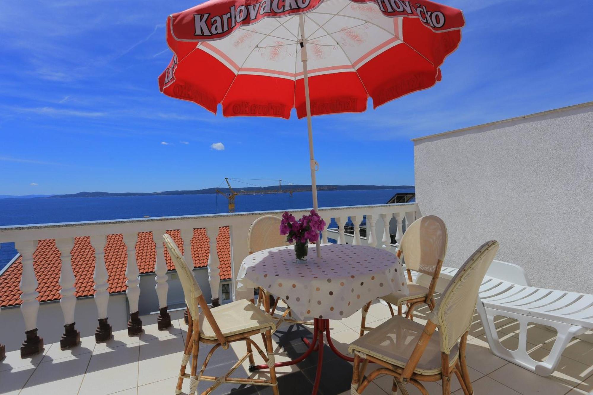 Family Friendly Apartments With A Swimming Pool Businci, Ciovo - 11232 Трогир Екстериор снимка
