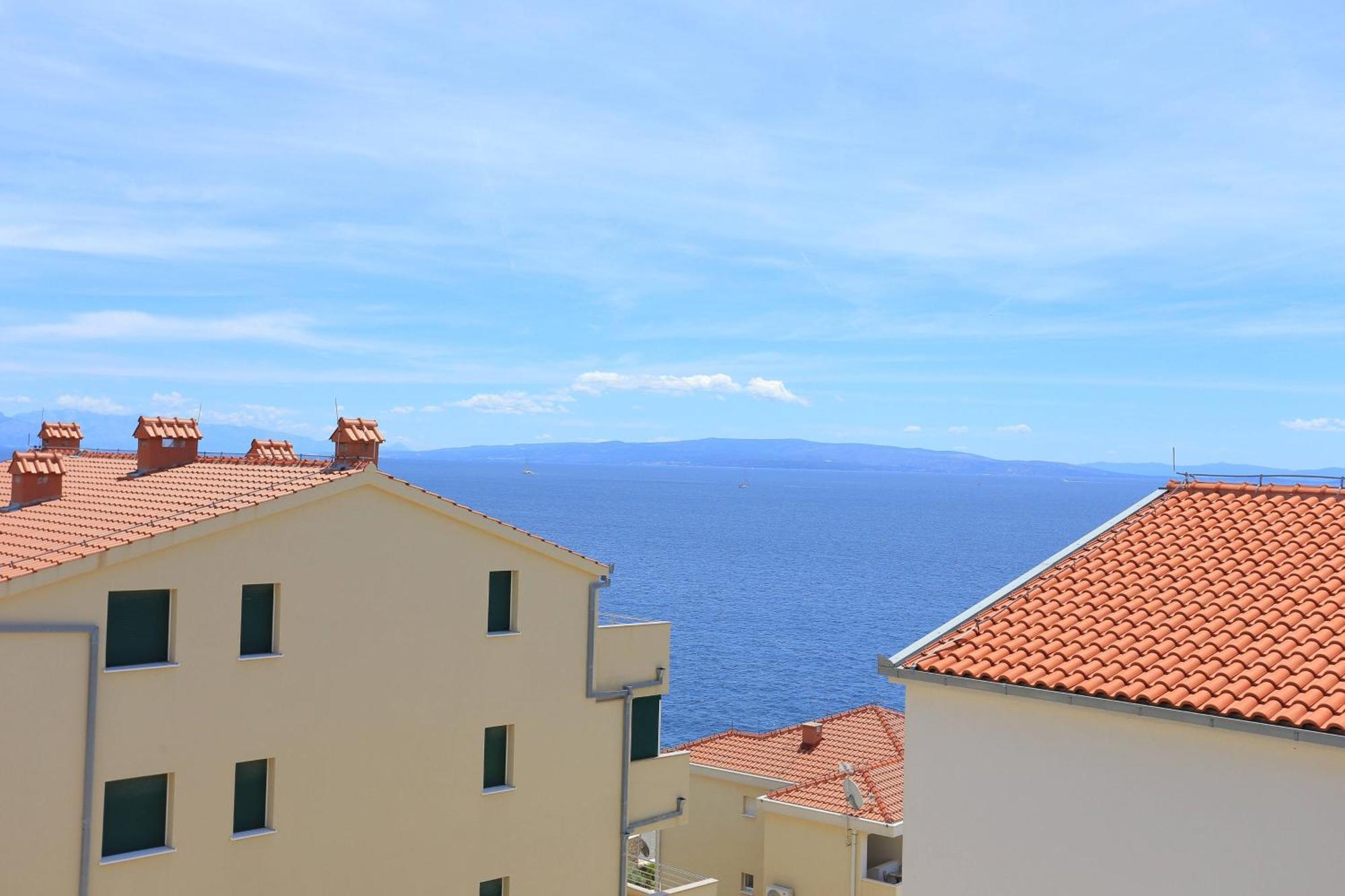 Family Friendly Apartments With A Swimming Pool Businci, Ciovo - 11232 Трогир Екстериор снимка